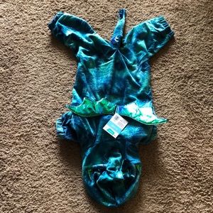 Dragon dog costume. Size XL